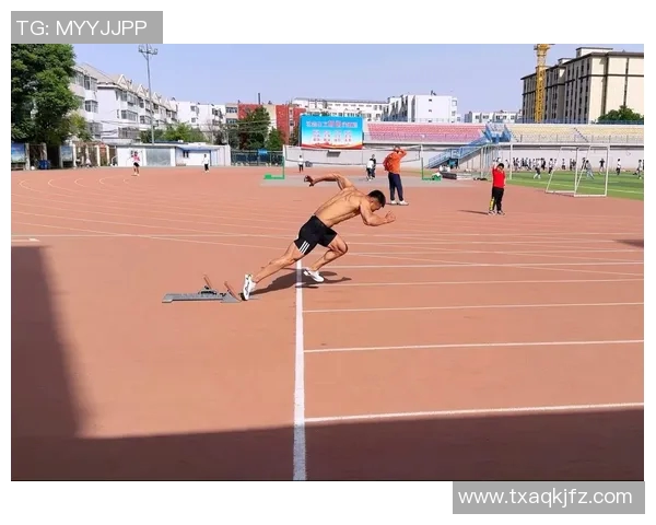 国家田径队引入VR训练系统,助力步伐与节奏训练 国家田径队引入VR训练系统,助力步伐与节奏训练